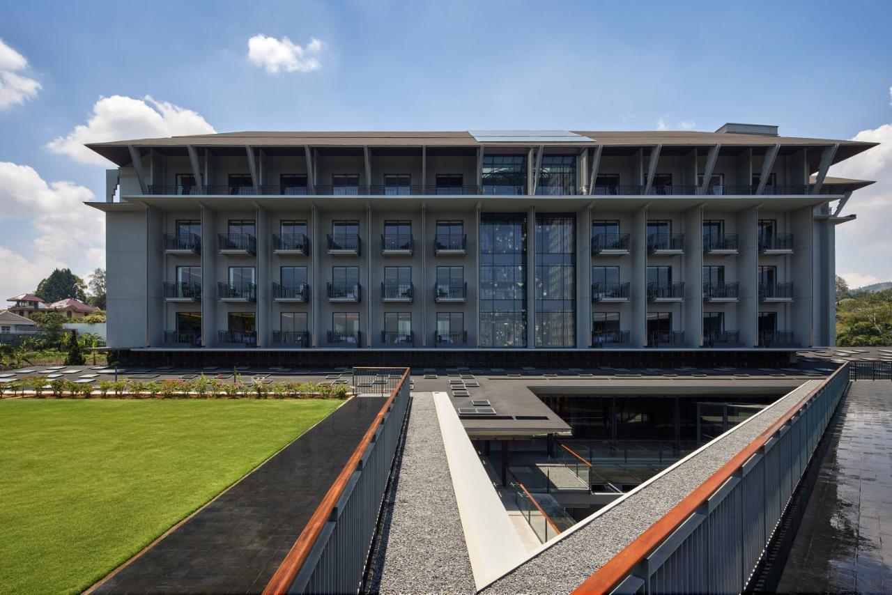 The Gaia Hotel Bandung Lembang Exterior foto